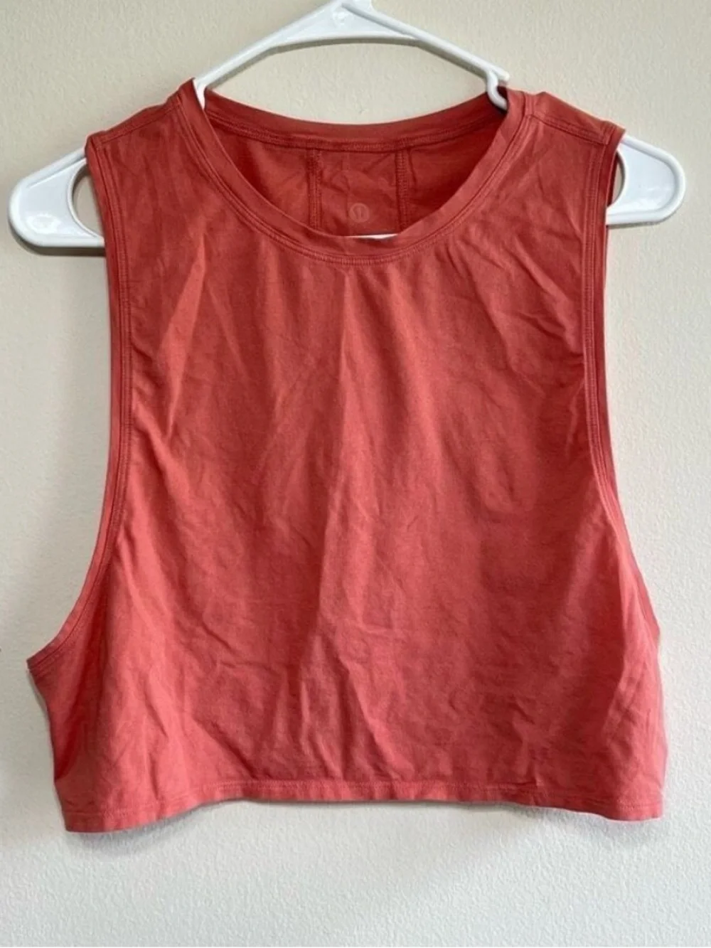 lululemon athletica Cropped Muscle Tee in Coral